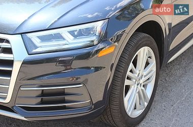 Внедорожник / Кроссовер Audi Q5 2017 в Днепре