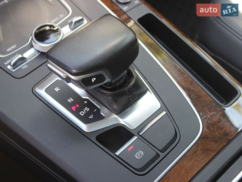 Внедорожник / Кроссовер Audi Q5 2017 в Днепре