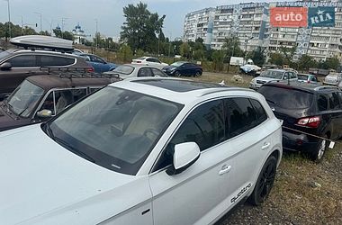 Позашляховик / Кросовер Audi Q5 2019 в Києві