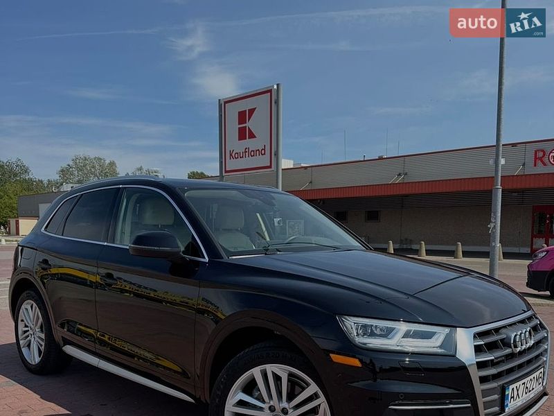 Позашляховик / Кросовер Audi Q5 2019 в Львові