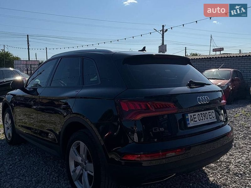 Внедорожник / Кроссовер Audi Q5 2017 в Днепре