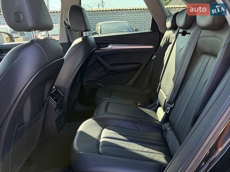 Внедорожник / Кроссовер Audi Q5 2017 в Днепре