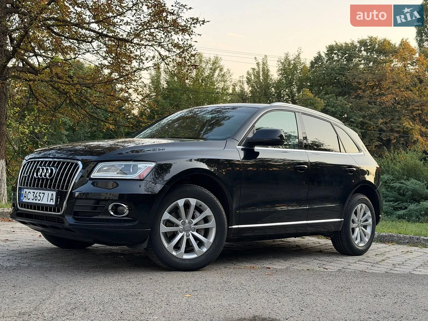 Audi Q5 2012 VIN WA1LFAFP8DA038785 фото оголошення 2 з 20