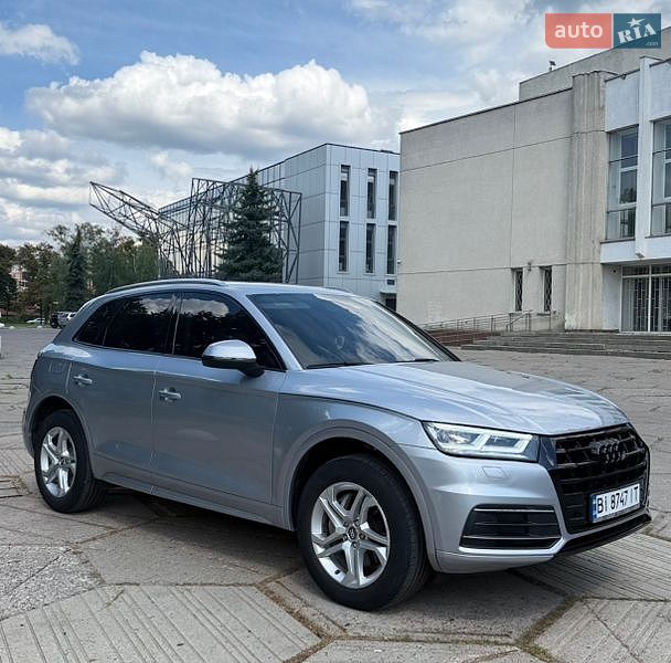 Позашляховик / Кросовер Audi Q5 2018 в Полтаві