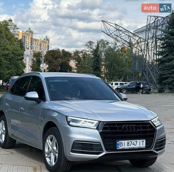 Позашляховик / Кросовер Audi Q5 2018 в Полтаві