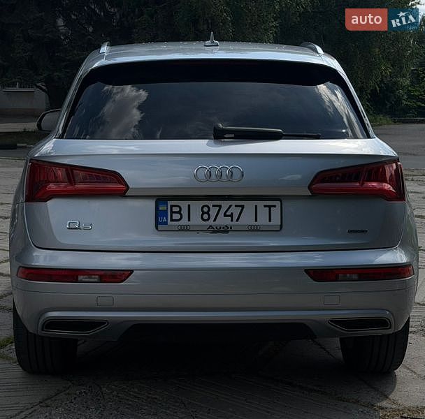 Позашляховик / Кросовер Audi Q5 2018 в Полтаві