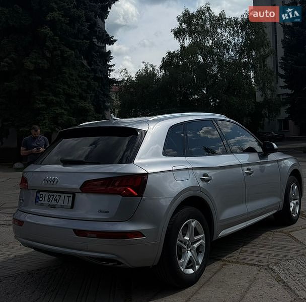 Позашляховик / Кросовер Audi Q5 2018 в Полтаві