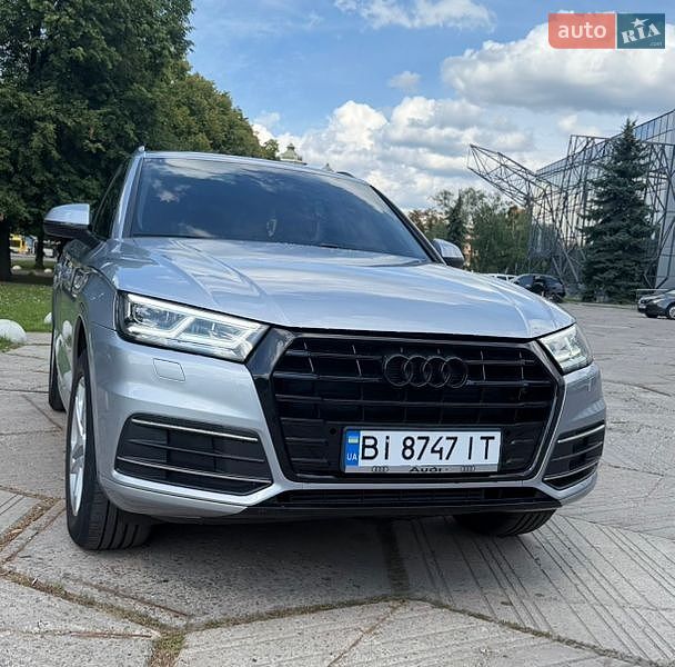 Позашляховик / Кросовер Audi Q5 2018 в Полтаві