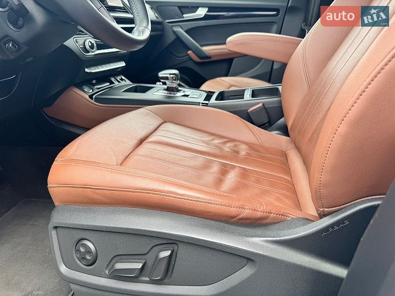 Позашляховик / Кросовер Audi Q5 2021 в Києві