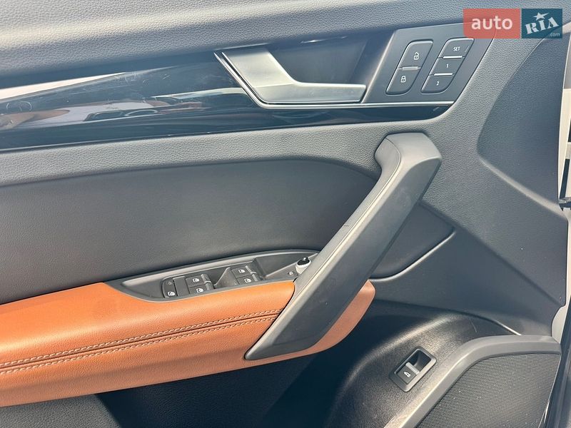Позашляховик / Кросовер Audi Q5 2021 в Києві