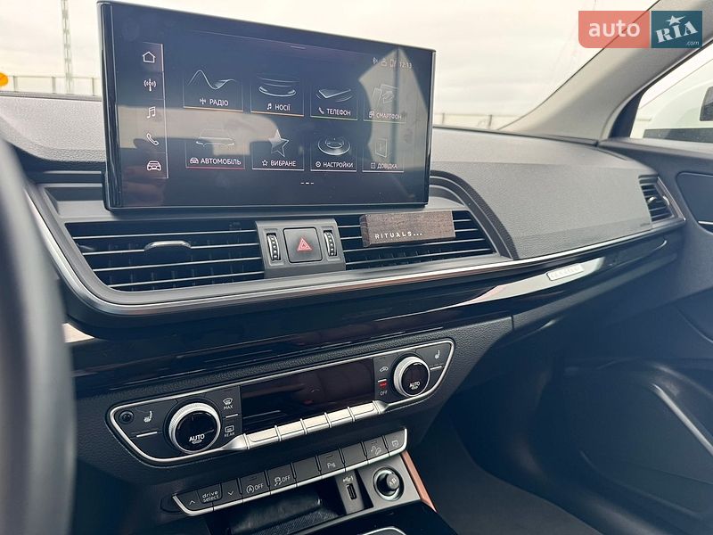 Позашляховик / Кросовер Audi Q5 2021 в Києві