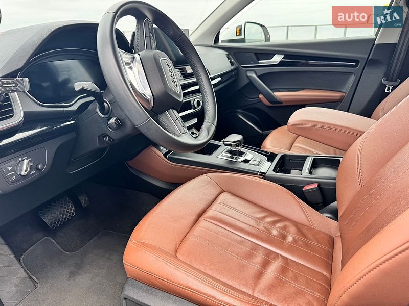 Позашляховик / Кросовер Audi Q5 2021 в Києві