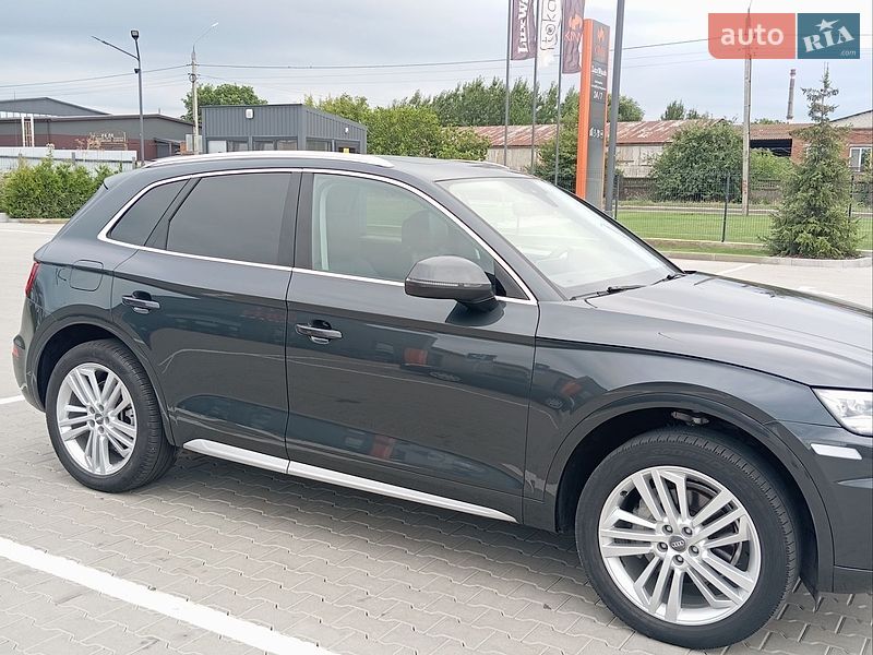 Позашляховик / Кросовер Audi Q5 2018 в Вінниці