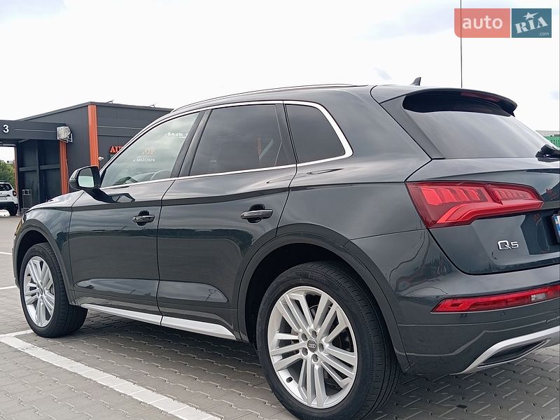 Позашляховик / Кросовер Audi Q5 2018 в Вінниці