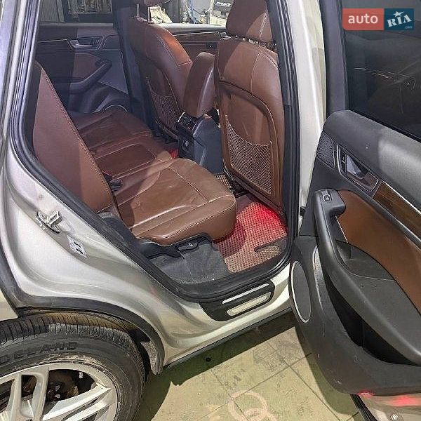 Позашляховик / Кросовер Audi Q5 2015 в Києві