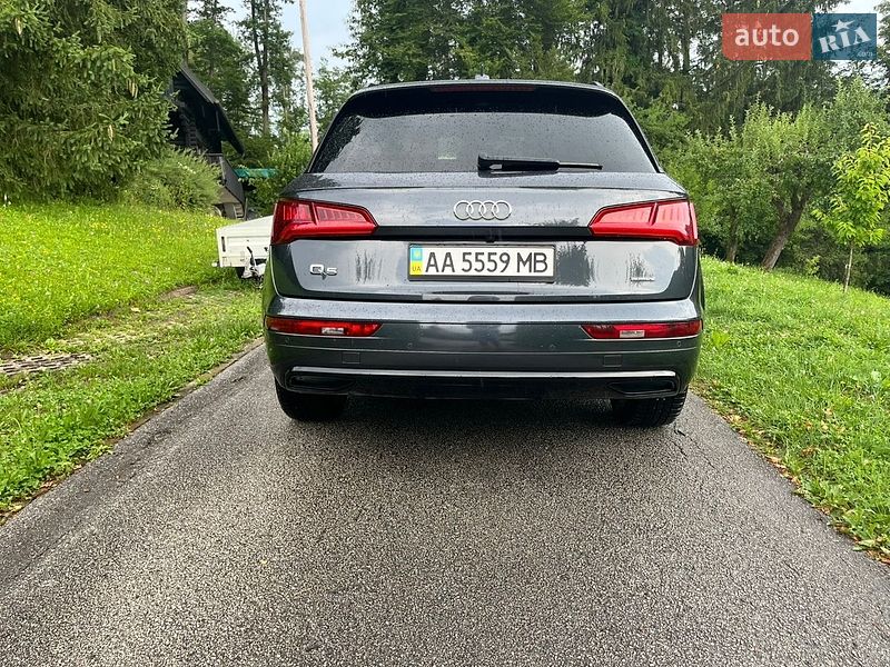 Внедорожник / Кроссовер Audi Q5 2020 в Киеве
