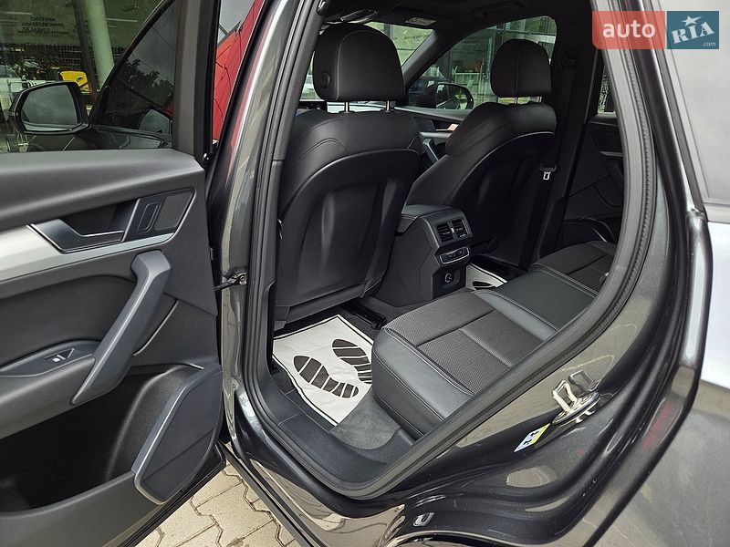 Позашляховик / Кросовер Audi Q5 2020 в Вінниці