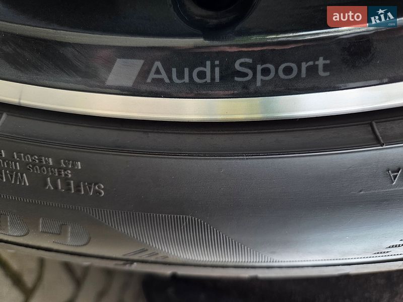 Позашляховик / Кросовер Audi Q5 2020 в Вінниці