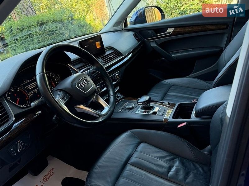 Позашляховик / Кросовер Audi Q5 2017 в Львові