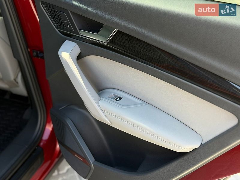 Внедорожник / Кроссовер Audi Q5 2019 в Киеве