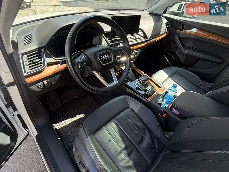 Внедорожник / Кроссовер Audi Q5 2022 в Киеве