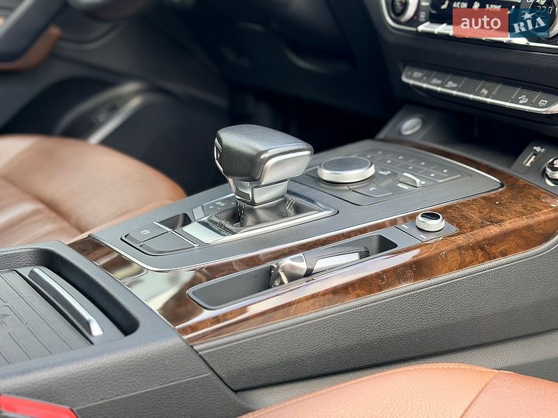 Внедорожник / Кроссовер Audi Q5 2020 в Киеве