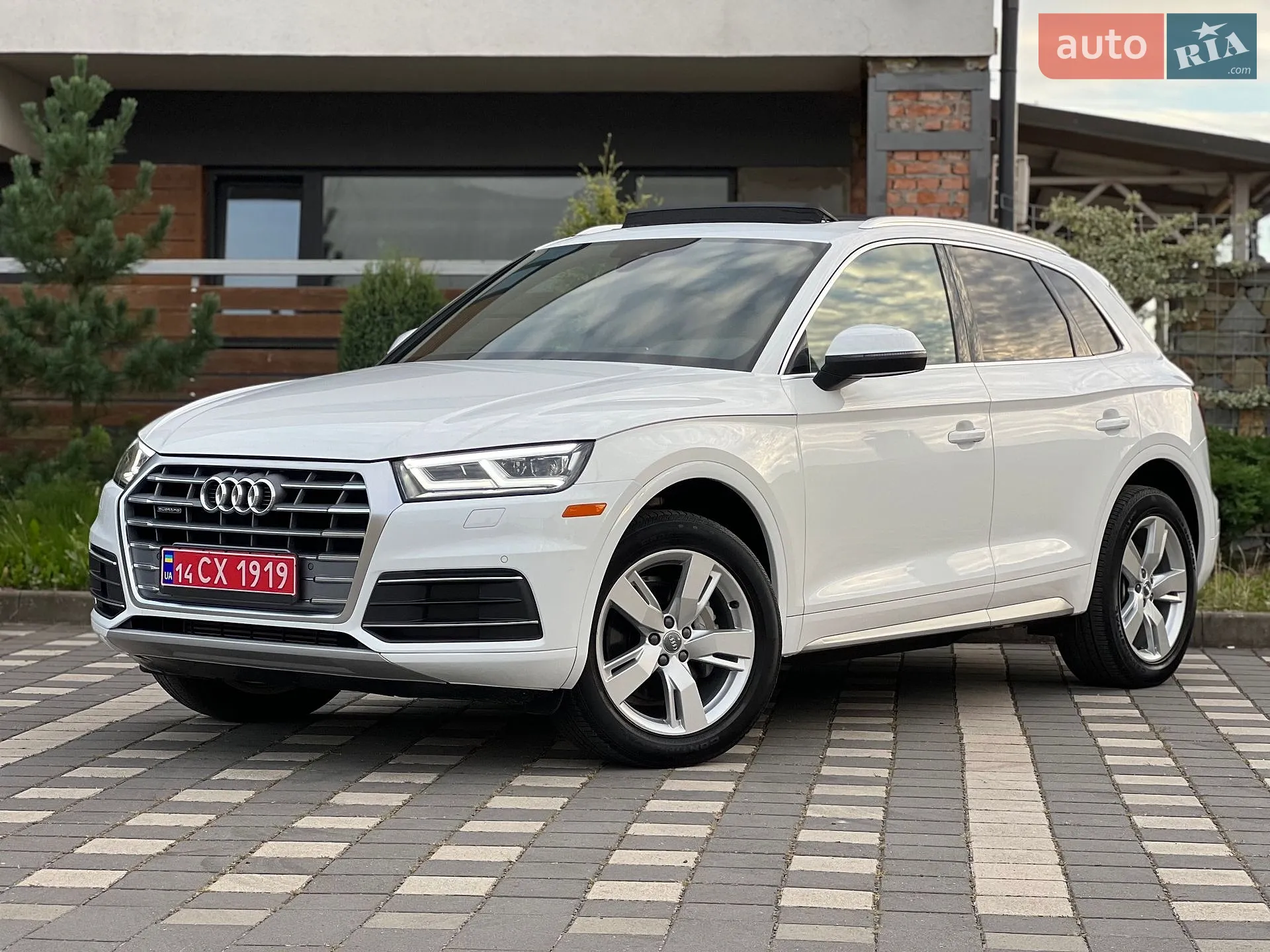Audi Q5 2019 VIN WA1BNAFY4K2051239 фото оголошення 16 з 128