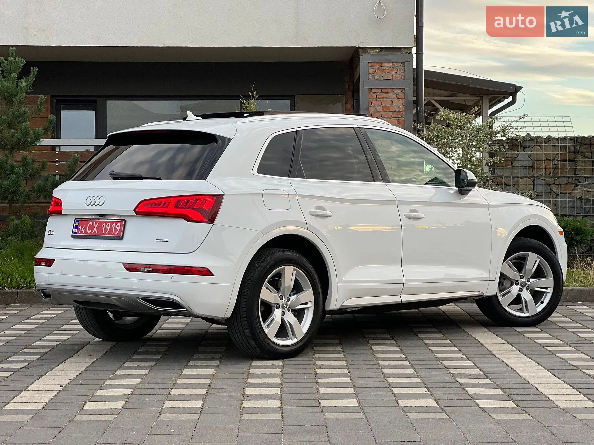 Audi Q5 2019 VIN WA1BNAFY4K2051239 фото оголошення 17 з 128