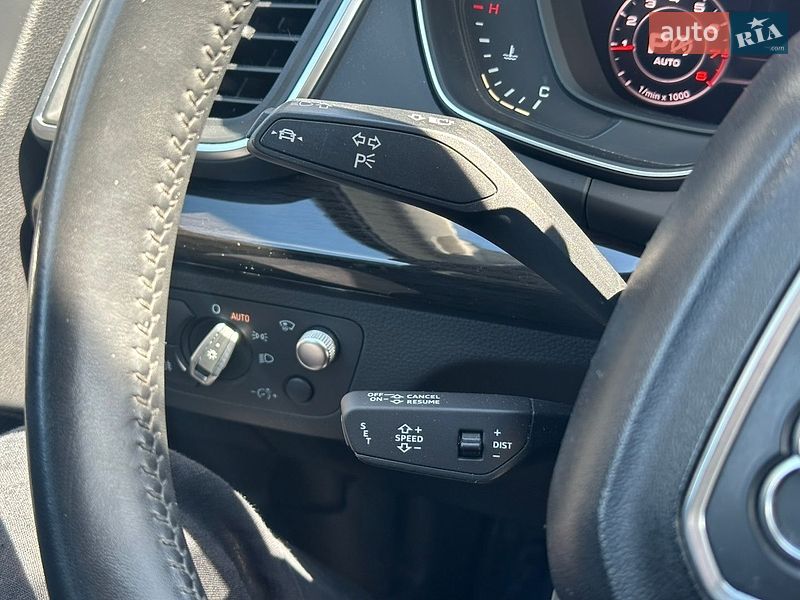 Позашляховик / Кросовер Audi Q5 2018 в Львові