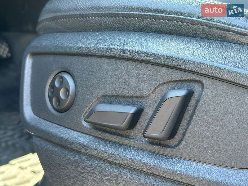 Позашляховик / Кросовер Audi Q5 2018 в Львові