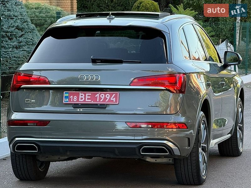 Внедорожник / Кроссовер Audi Q5 2024 в Ровно
