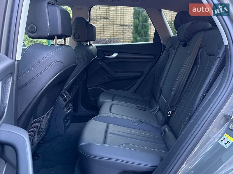 Внедорожник / Кроссовер Audi Q5 2024 в Ровно