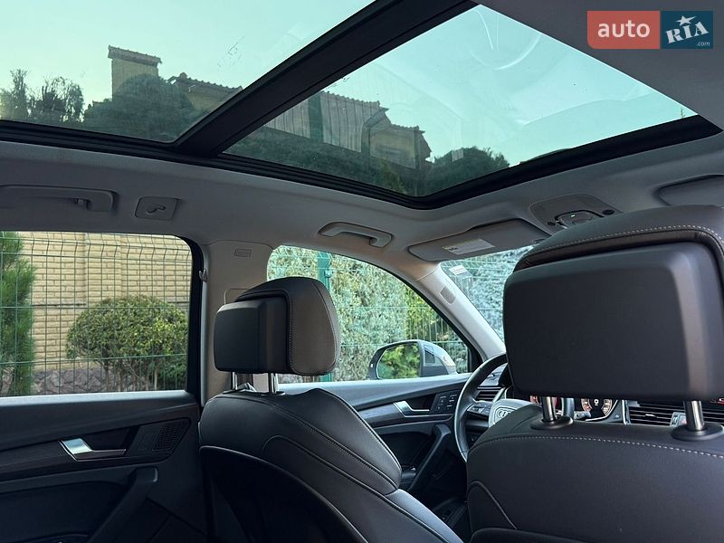Внедорожник / Кроссовер Audi Q5 2024 в Ровно