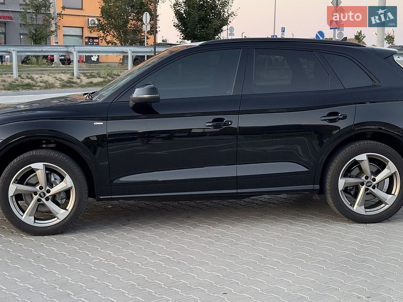 Внедорожник / Кроссовер Audi Q5 2020 в Ровно фото 7 Внедорожник / Кроссовер Audi Q5 2020 в Ровно
