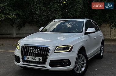 Внедорожник / Кроссовер Audi Q5 2013 в Ровно