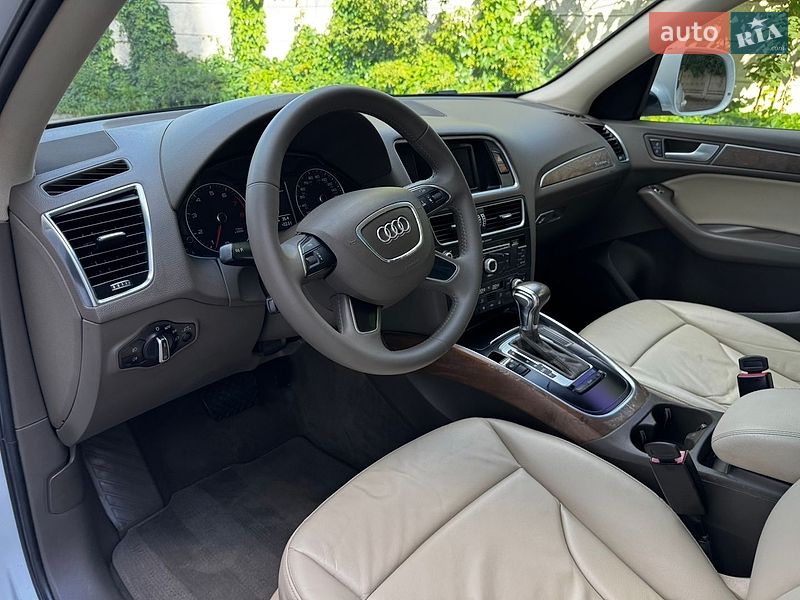 Внедорожник / Кроссовер Audi Q5 2013 в Ровно