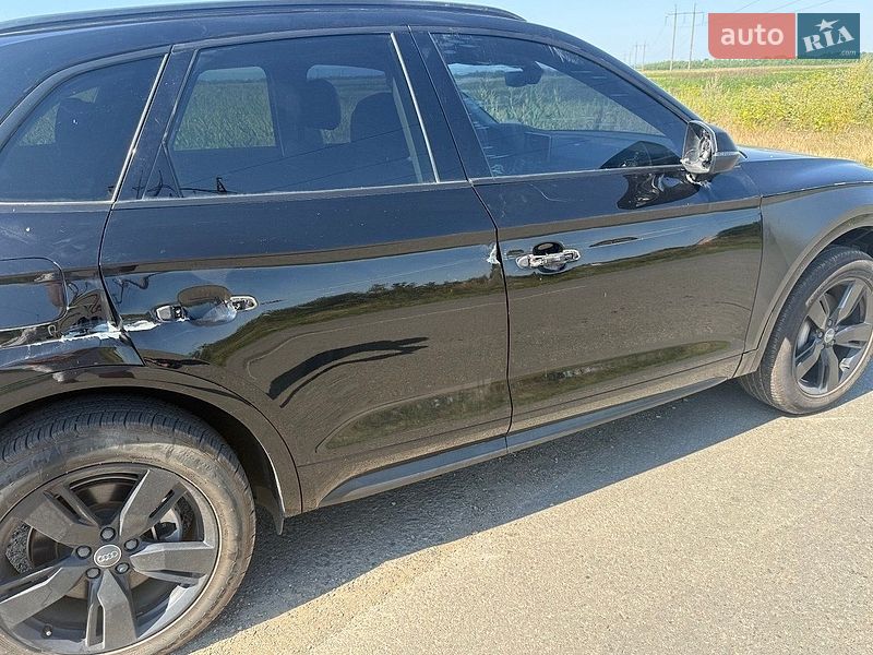 Позашляховик / Кросовер Audi Q5 2017 в Львові