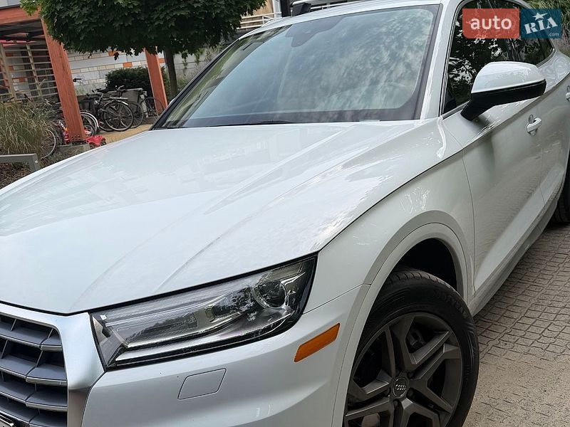 Внедорожник / Кроссовер Audi Q5 2019 в Львове