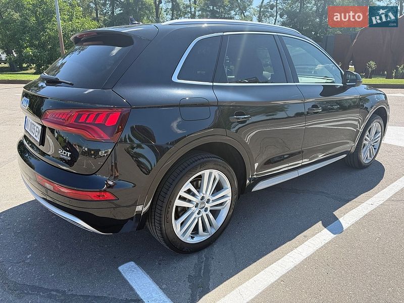 Внедорожник / Кроссовер Audi Q5 2017 в Киеве
