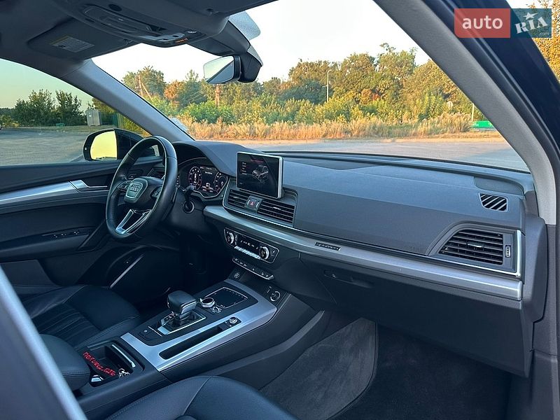 Внедорожник / Кроссовер Audi Q5 2020 в Бродах