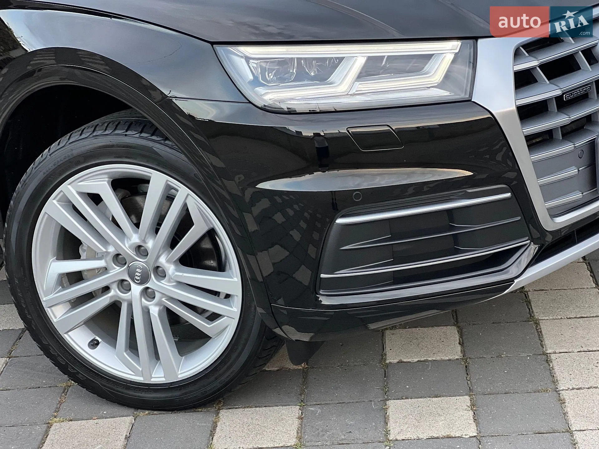 Audi Q5 2018 VIN WA1BNAFY2J2202710 фото оголошення 12 з 140