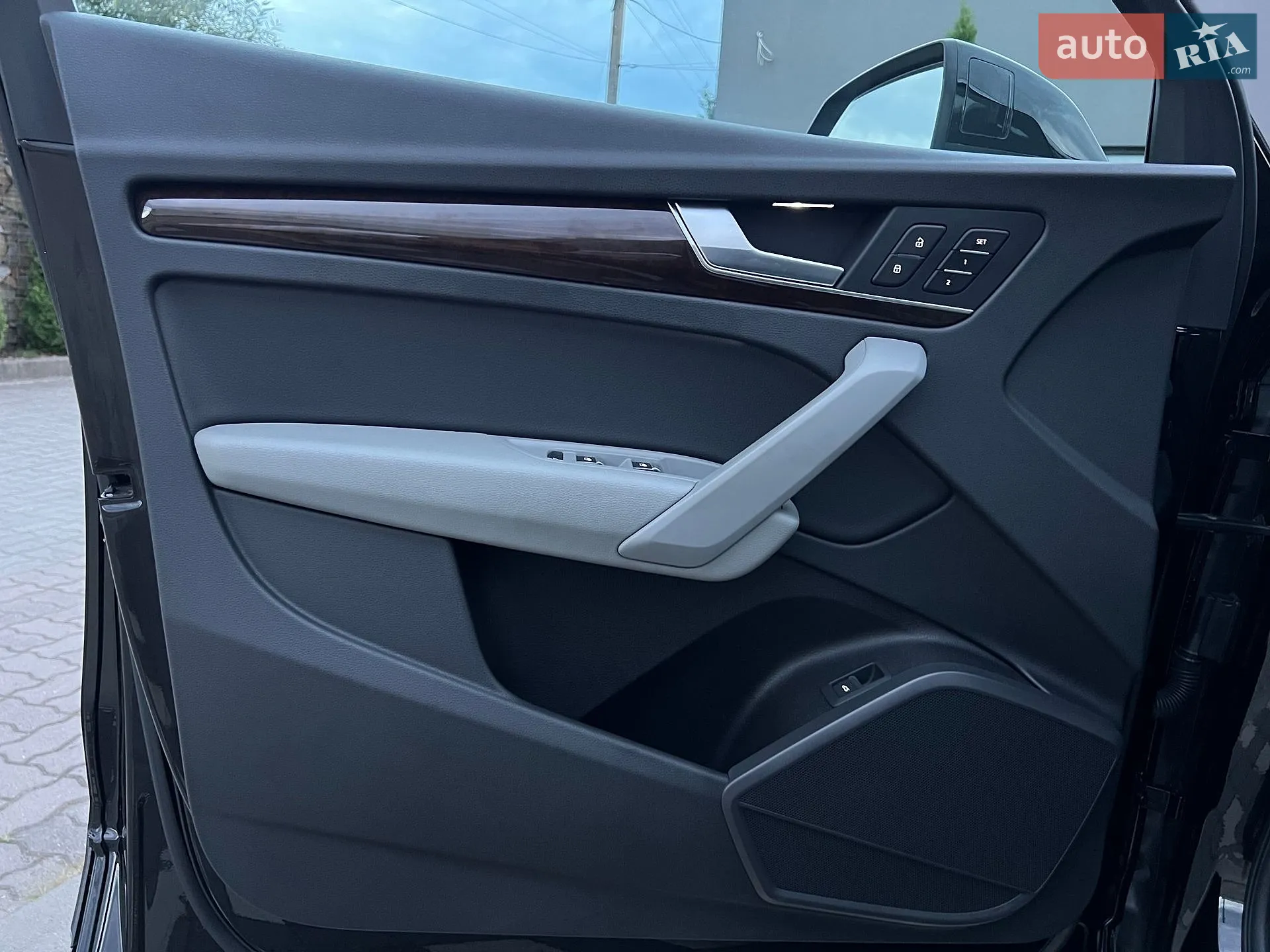 Audi Q5 2018 VIN WA1BNAFY2J2202710 фото оголошення 76 з 140