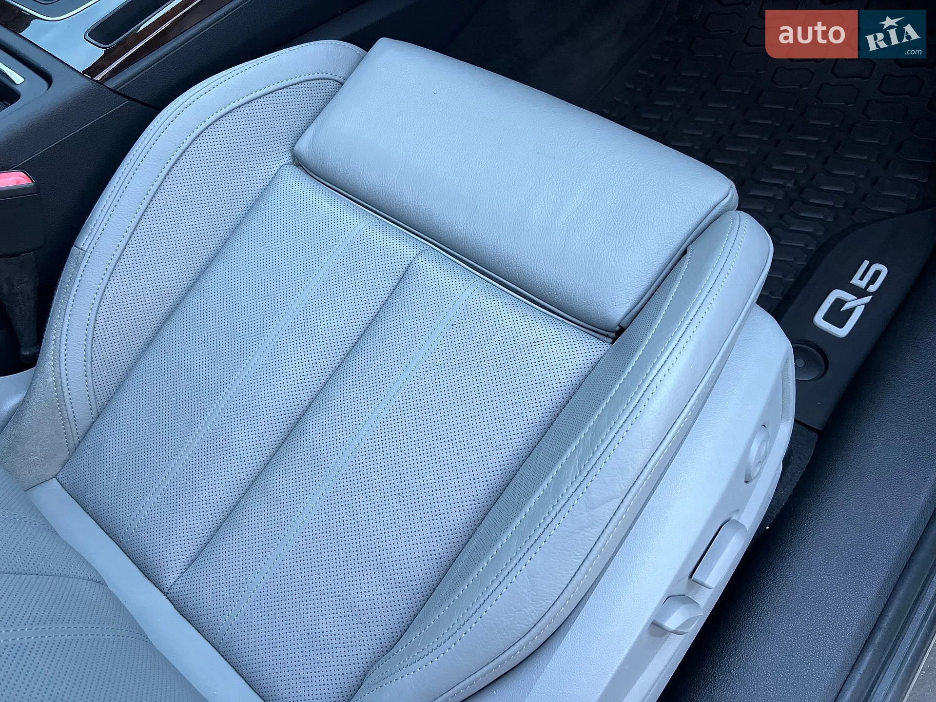 Audi Q5 2018 VIN WA1BNAFY2J2202710 фото оголошення 100 з 140
