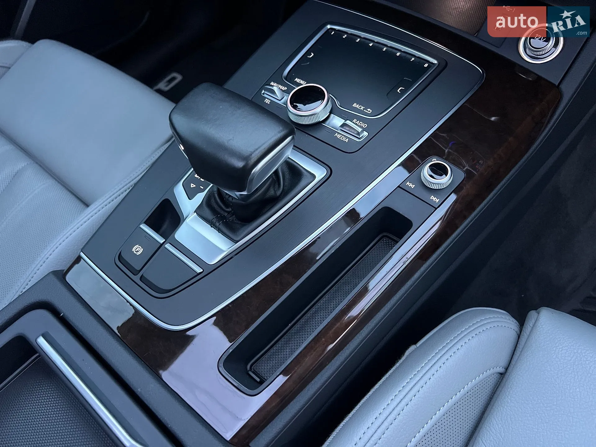 Audi Q5 2018 VIN WA1BNAFY2J2202710 фото оголошення 122 з 140
