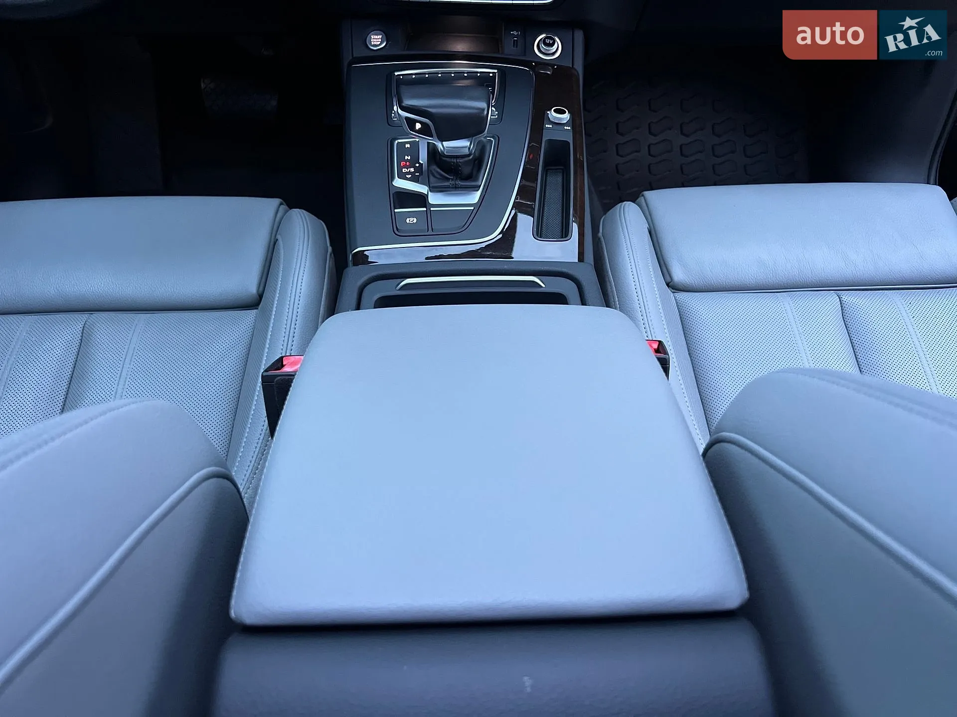 Audi Q5 2018 VIN WA1BNAFY2J2202710 фото оголошення 125 з 140