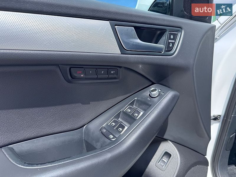Позашляховик / Кросовер Audi Q5 2016 в Нововолинську