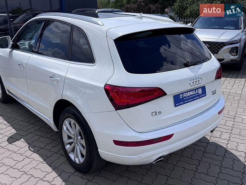 Позашляховик / Кросовер Audi Q5 2016 в Нововолинську