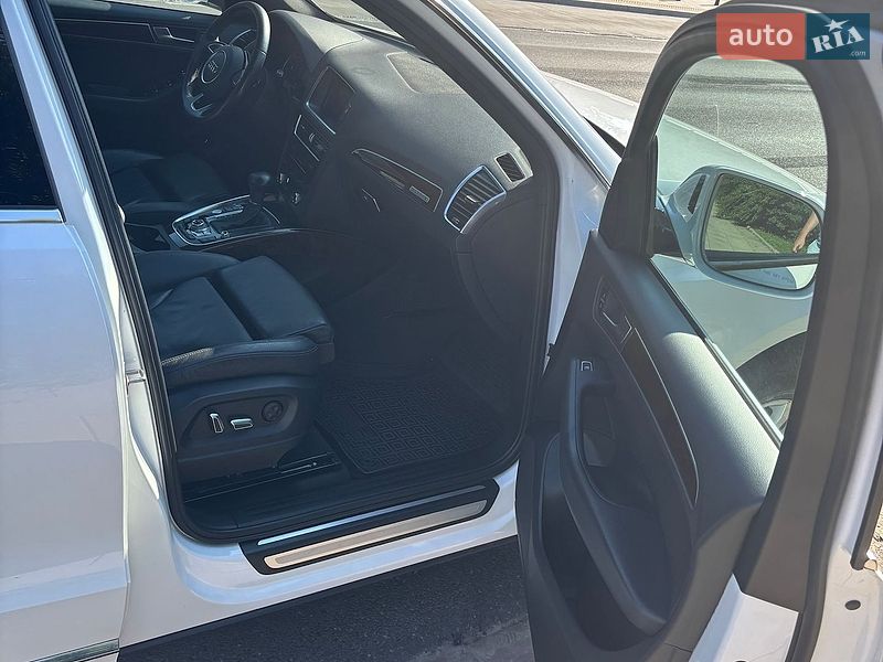 Позашляховик / Кросовер Audi Q5 2015 в Львові
