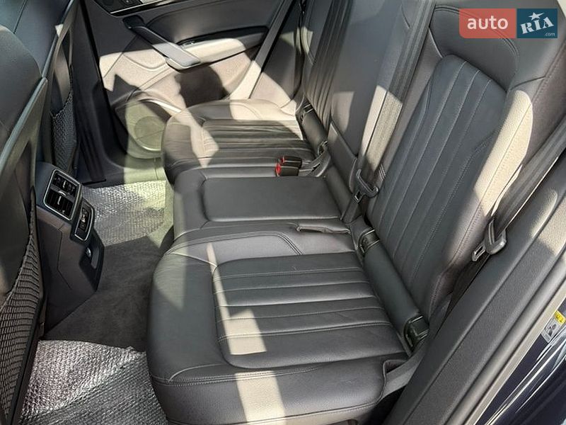 Внедорожник / Кроссовер Audi Q5 2018 в Тернополе