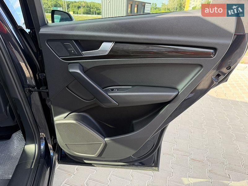 Внедорожник / Кроссовер Audi Q5 2018 в Тернополе